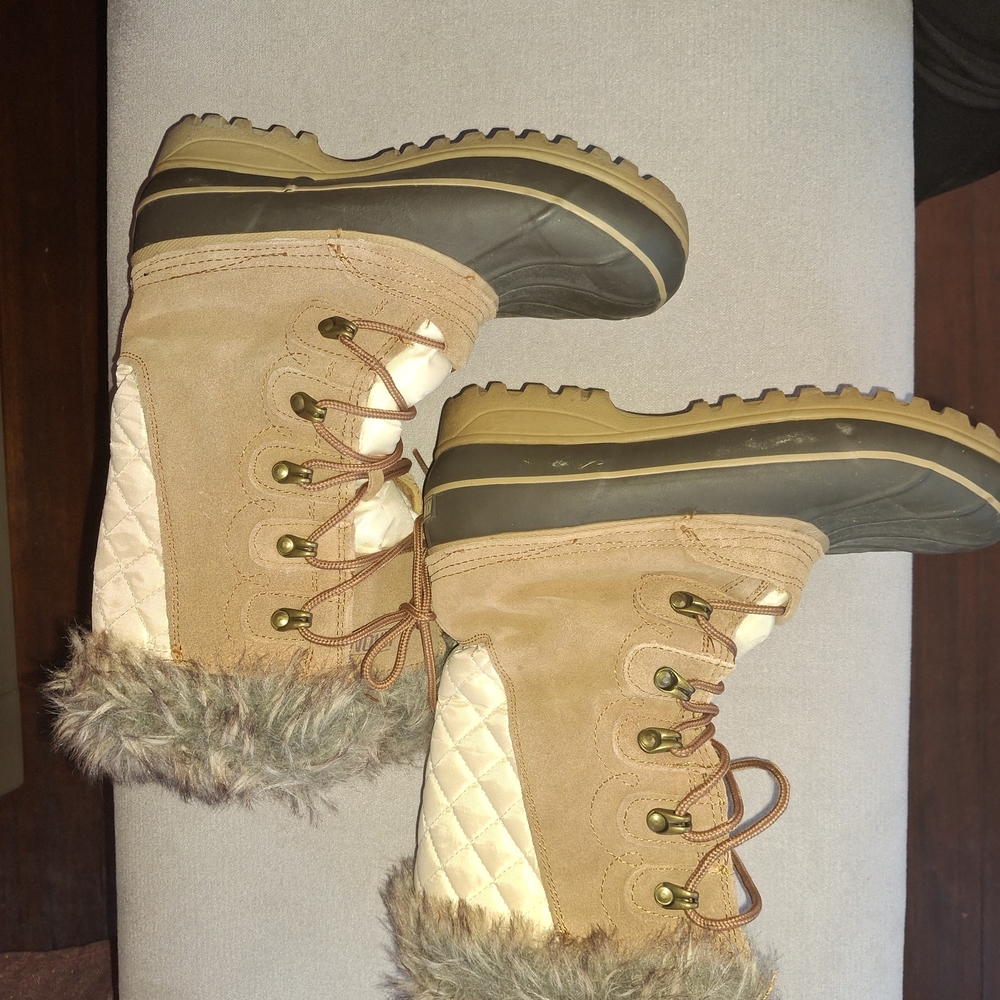 Stylish Tan and Cream Women's Combat Boots